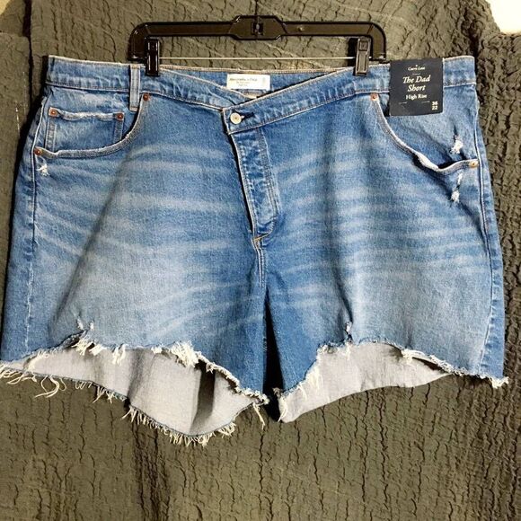 Abercrombie and Fitch Highrise NWT Size 22 - Picture 1 of 8